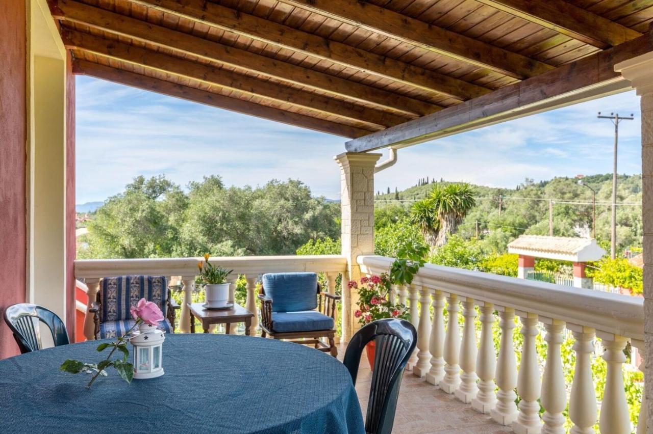 Malotu Resort Sinarádes エクステリア 写真